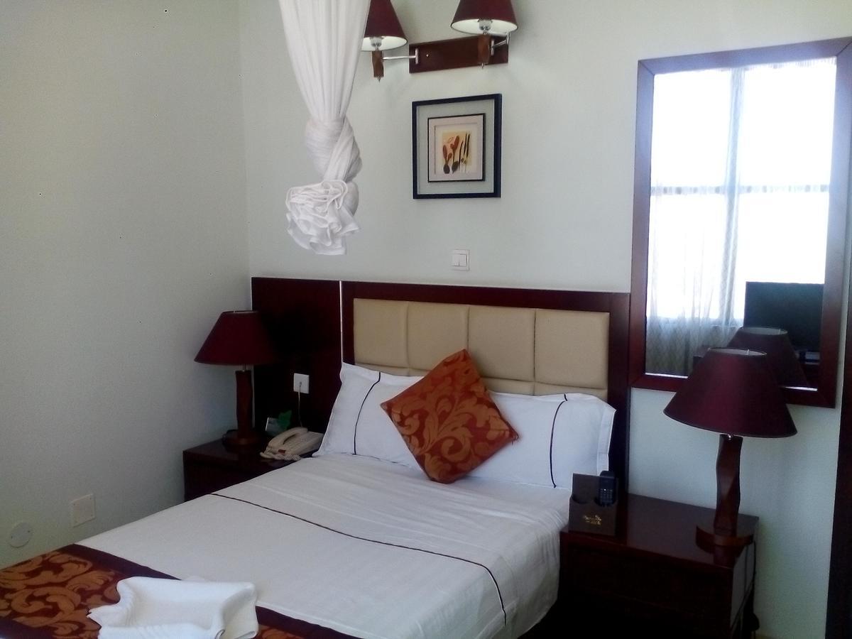 Rahnile Hotel บาเฮอร์ดาร์ ภายนอก รูปภาพ