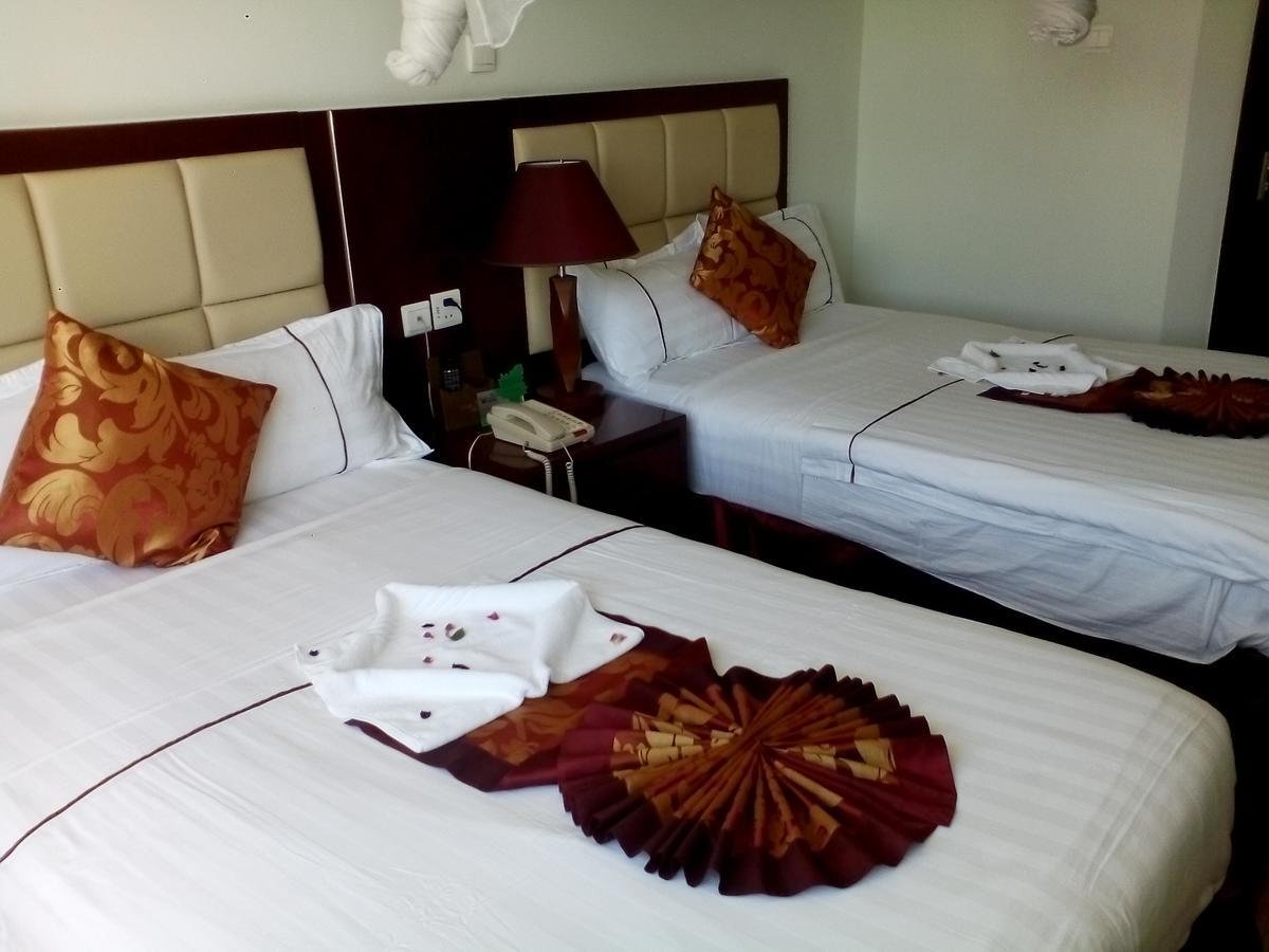 Rahnile Hotel บาเฮอร์ดาร์ ภายนอก รูปภาพ
