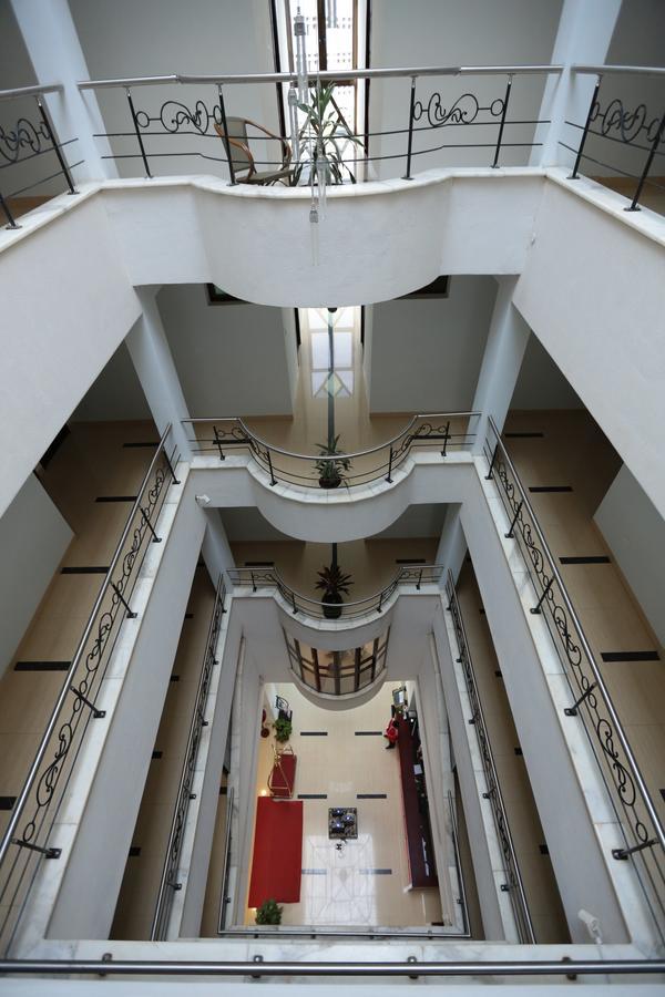 Rahnile Hotel บาเฮอร์ดาร์ ภายนอก รูปภาพ