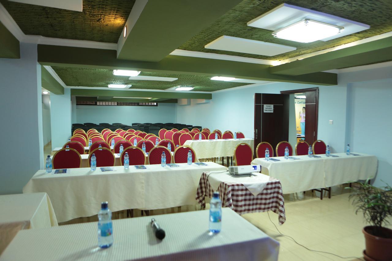 Rahnile Hotel บาเฮอร์ดาร์ ภายนอก รูปภาพ