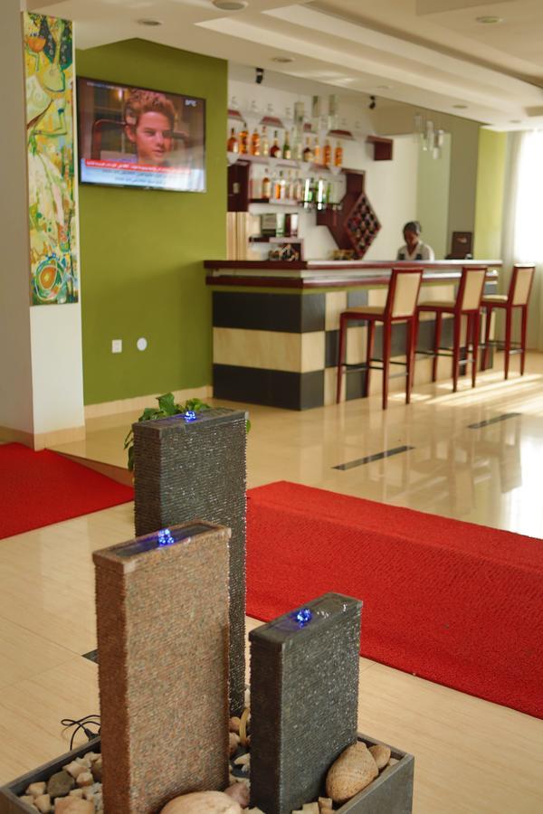 Rahnile Hotel บาเฮอร์ดาร์ ภายนอก รูปภาพ